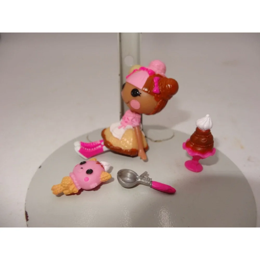 Lalaloopsy Mini Doll‎ Scoops Waffle Cone Set w/Pet & Accessories 2011 MGA